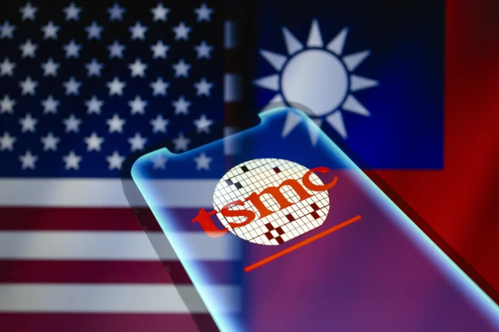 President Donald Trump and TSMC CEO C.C. Wei announce billion-dollar investment