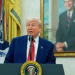 Трамп за кафедрой