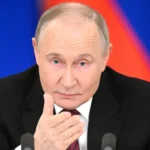 Владимир Путин делает пресс-заявление
