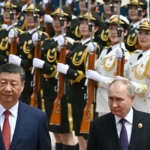 Си и Путин на параде