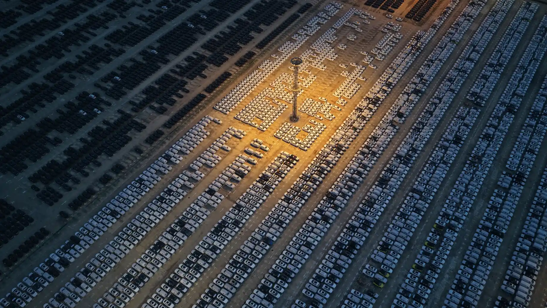 автомобили в порту Нанкина