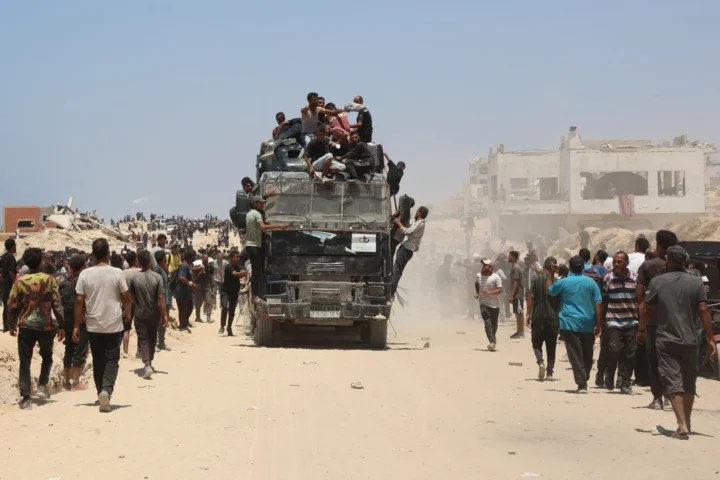 люди в Газе