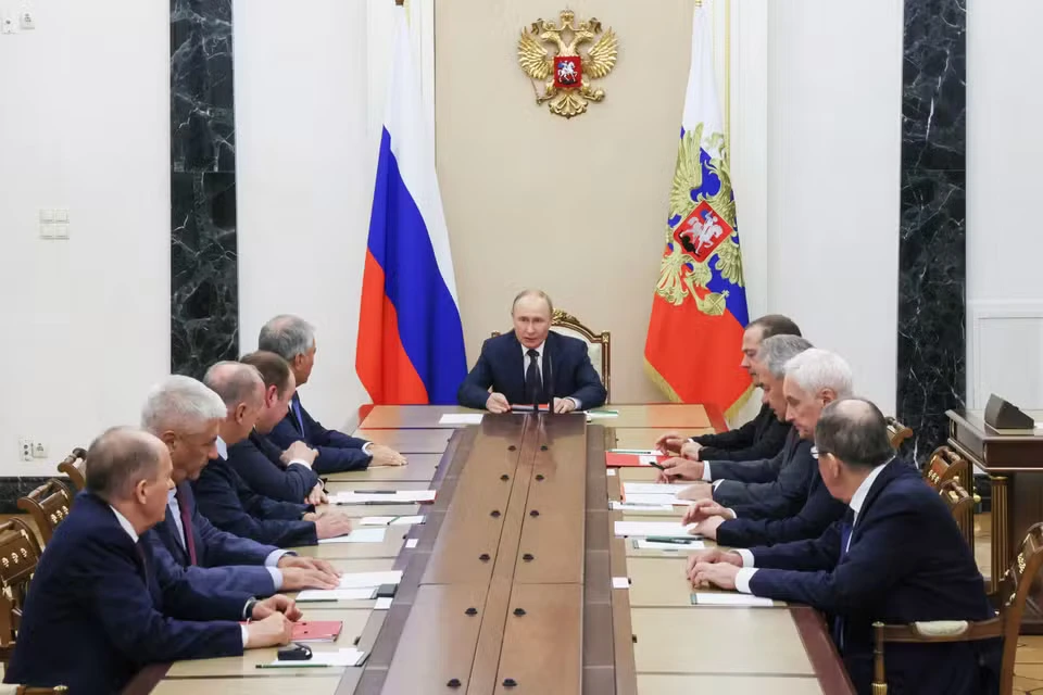 Vladimir Putin holds a Security Council meeting