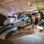 свастика на самолете