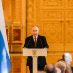 Владимир Путин выступает