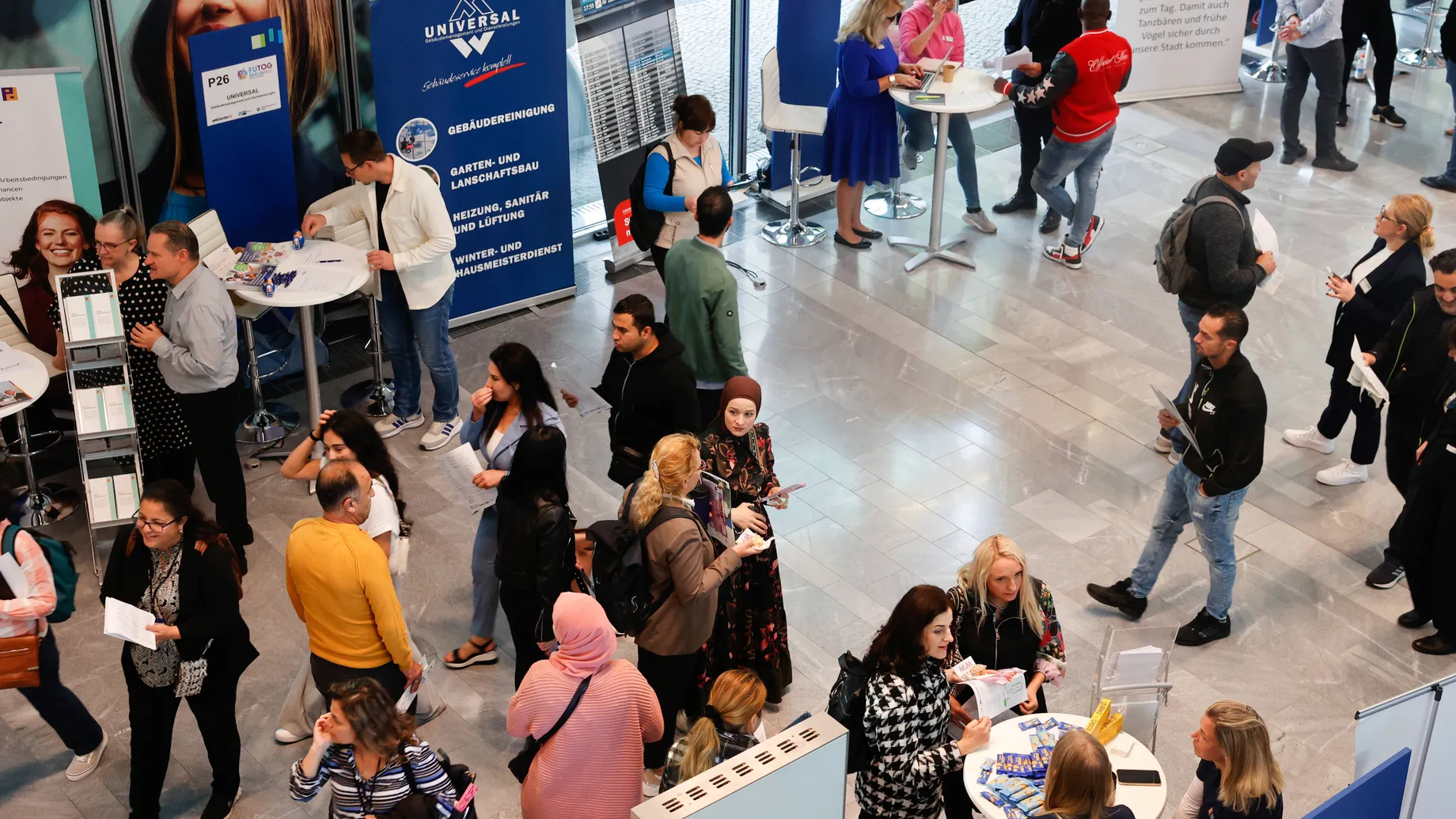 Ярмарка вакансий для беженцев в Берлине