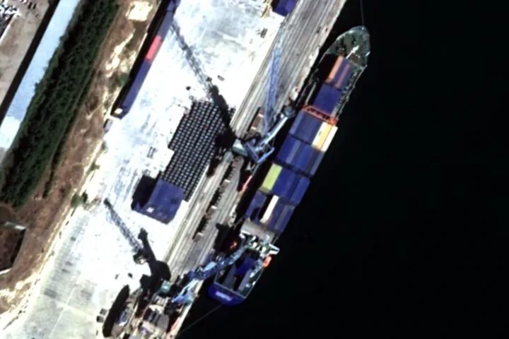 Судно в гавани