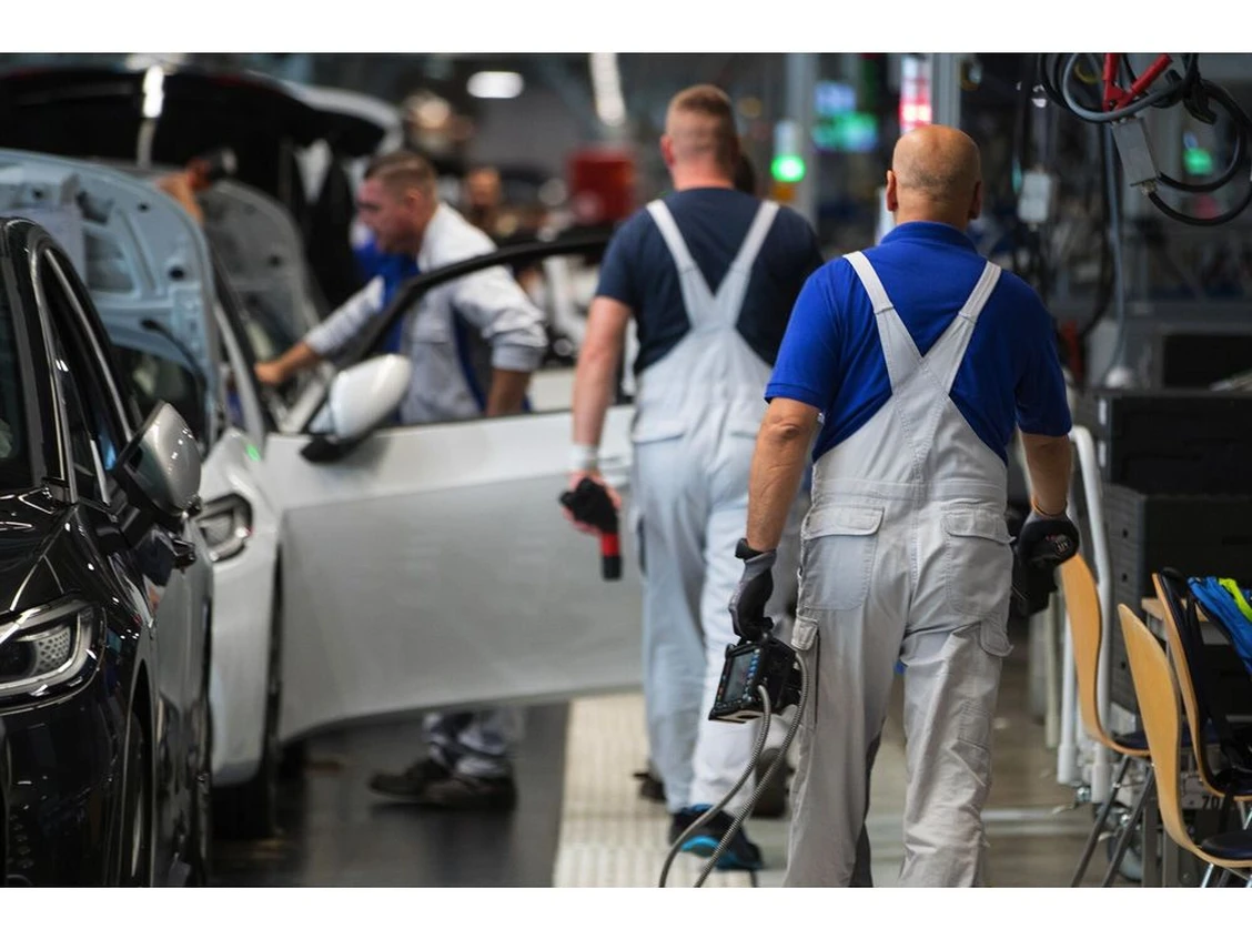 Производство автомобилей