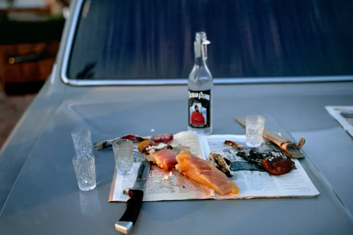 на автомобиле