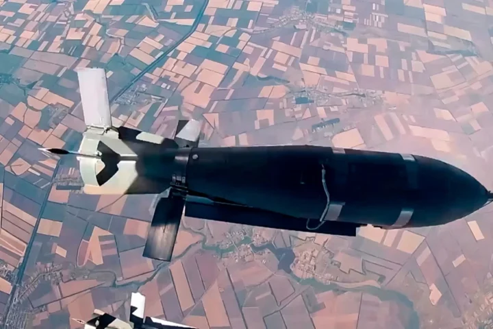 планирующая бомба