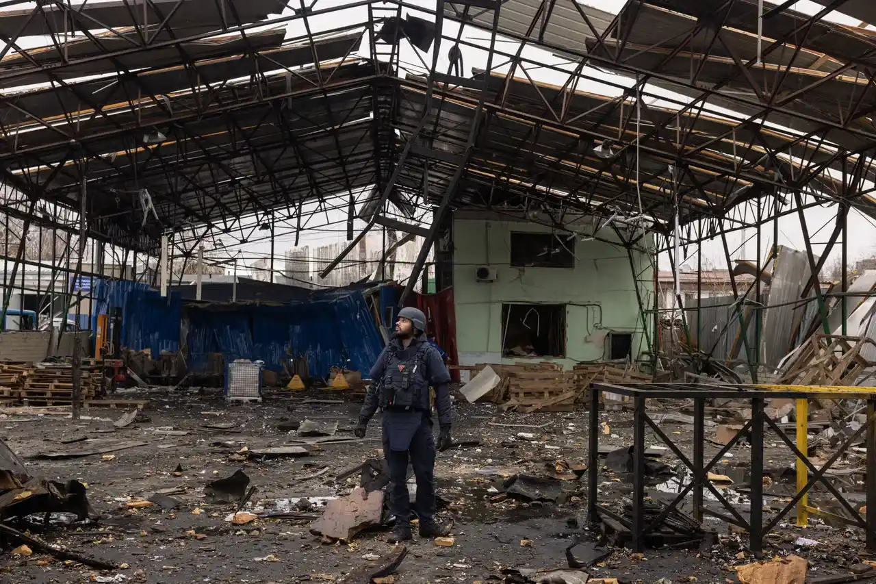 уничтоженный ангар