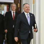 Ушаков сзади