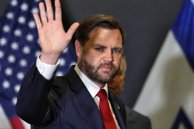 Джей Ди Вэнс