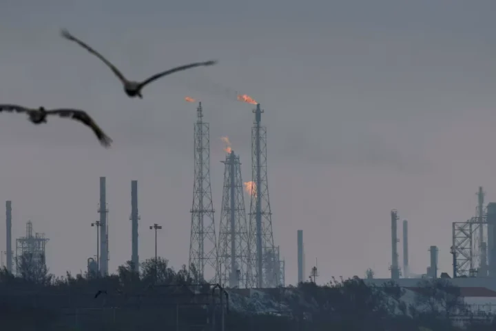 Нефтеперерабатывающий завод Pemex